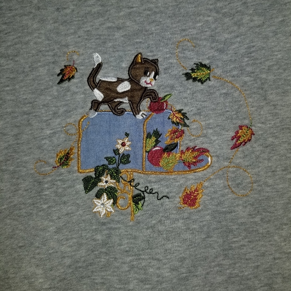 Vintage Basic Editions Gray Autumn Applique Sweatshirt - Picture 4 of 6